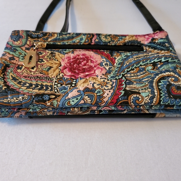 Selling Beautiful Floral Dual Zip Crossbody Purse - Picture 6 of 12